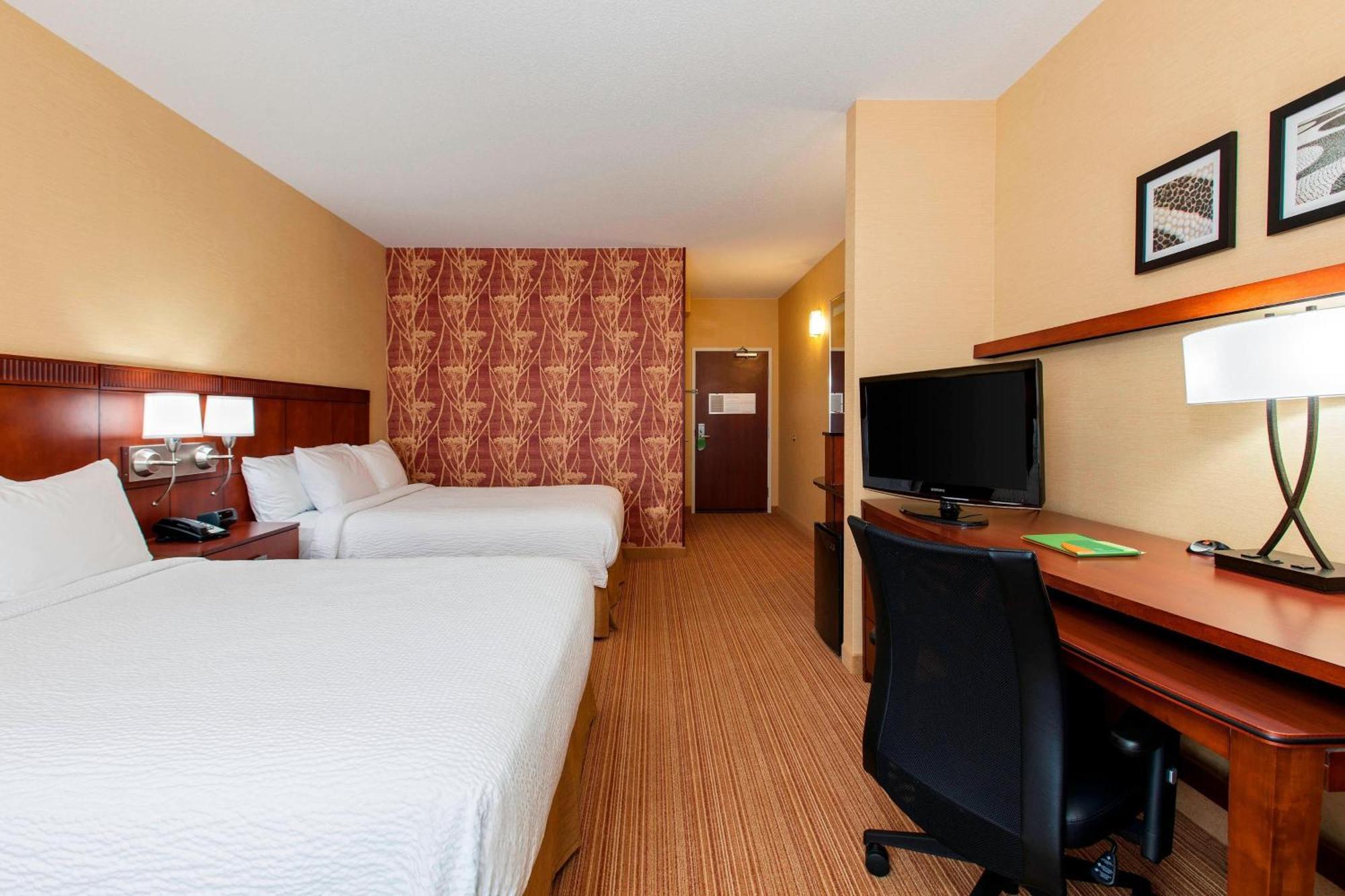 Courtyard By Marriott Chicago Schaumburg/Woodfield Mall Екстер'єр фото