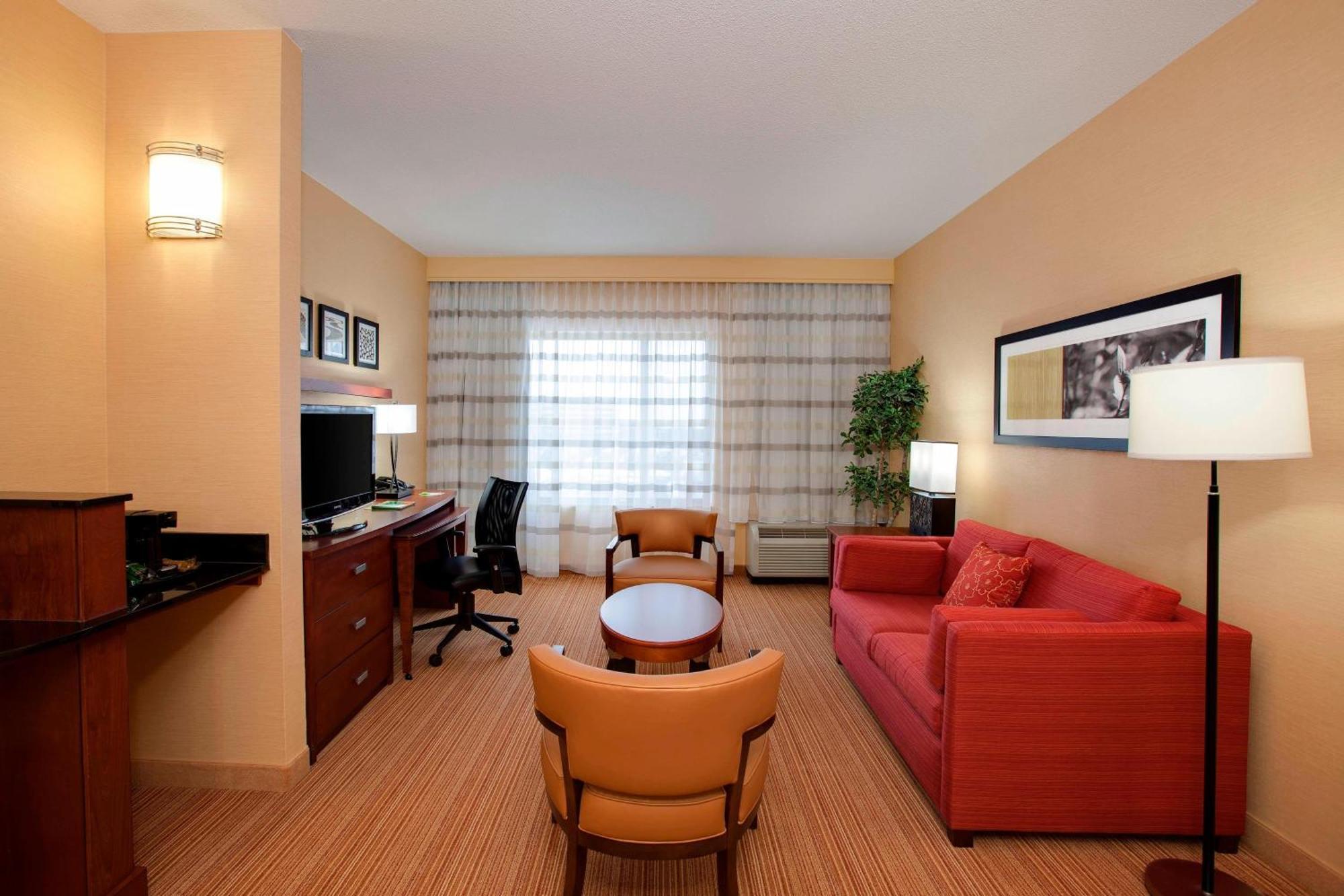 Courtyard By Marriott Chicago Schaumburg/Woodfield Mall Екстер'єр фото